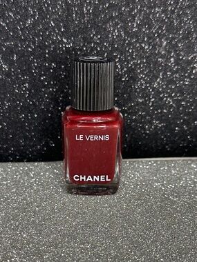 CHANEL Le Vernis Nail Lacquer- 765 Interdit
